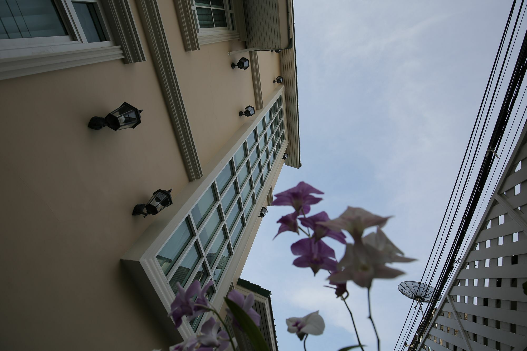 The Orchid House 153 Hotel Bangkok Ngoại thất bức ảnh